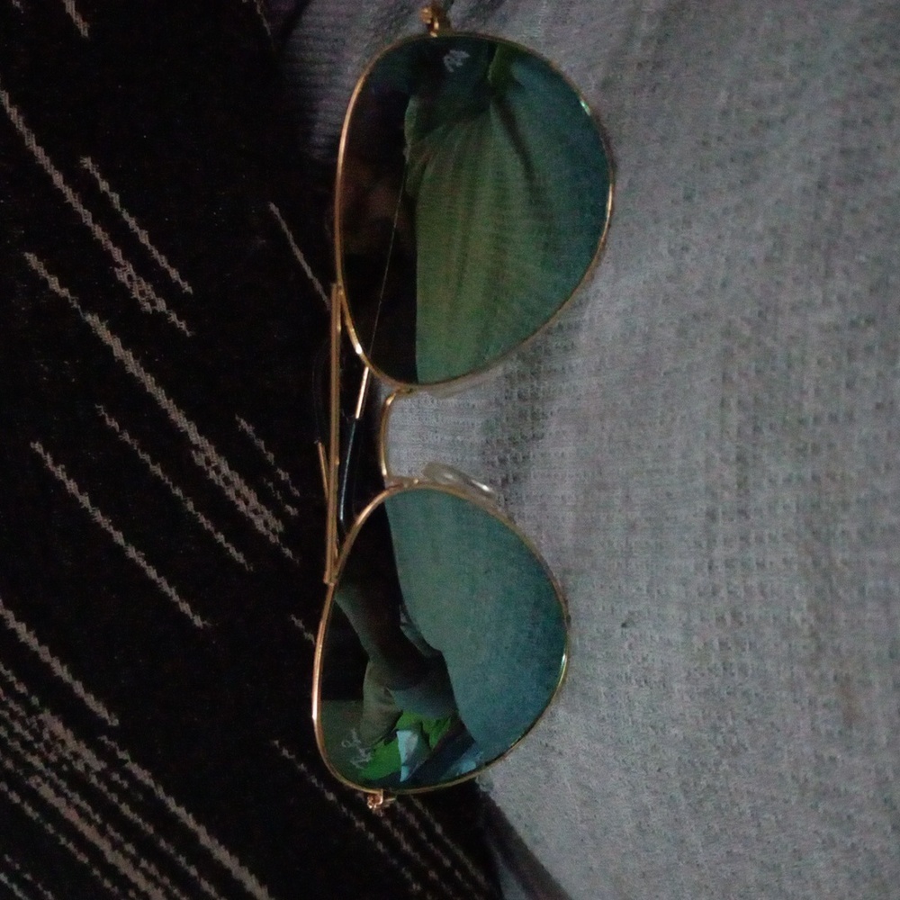 Men's Ray-Ban polarized aviator